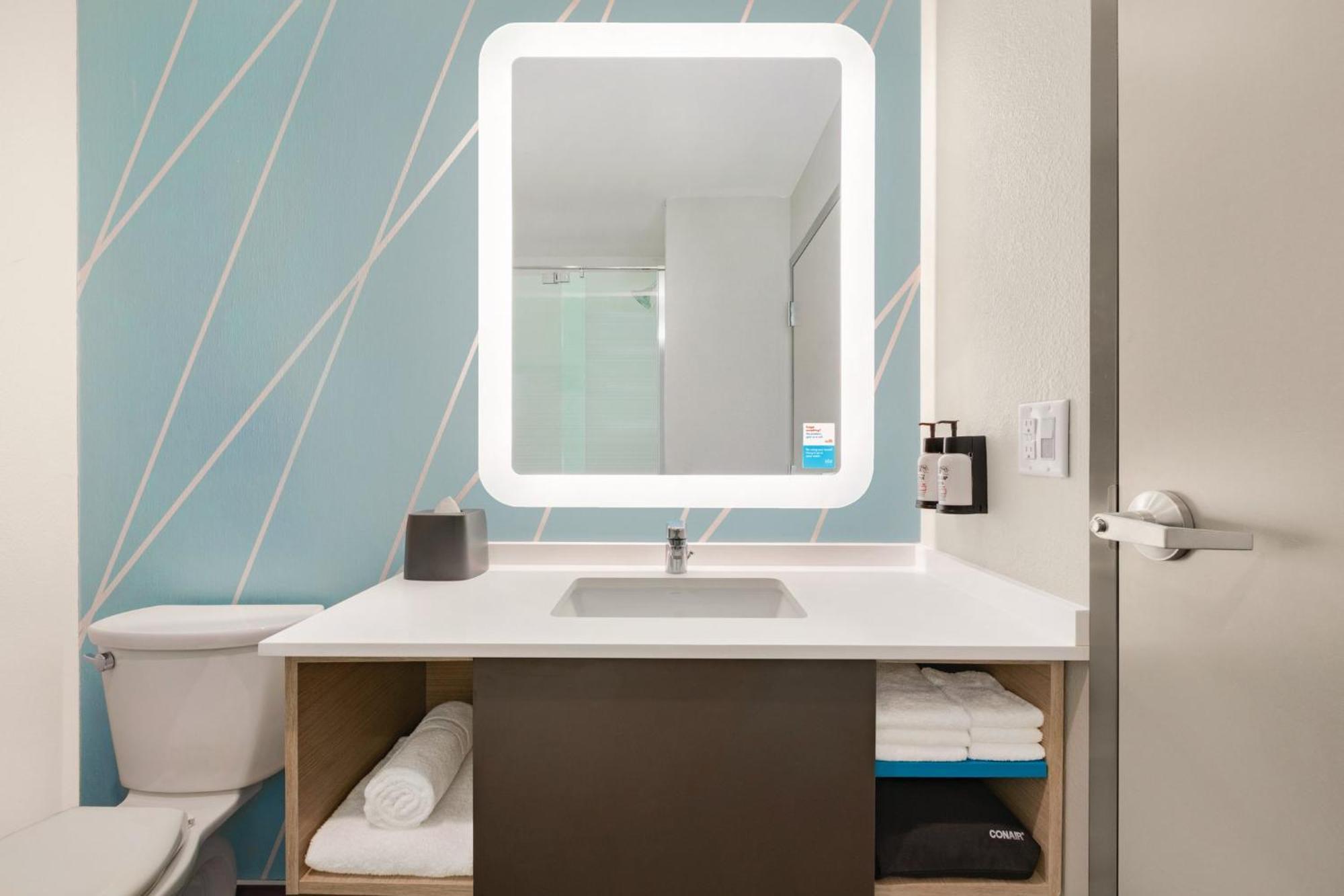Avid Hotel Wisconsin Dells Lake Delton By Ihg Exteriér fotografie